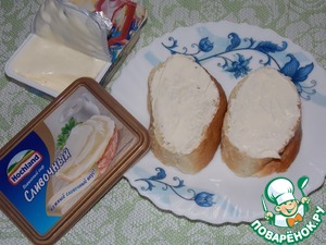 Бутерброд с хурмой и сыром